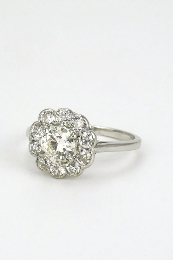 18k White Gold Diamond Daisy Cluster Ring 1930s