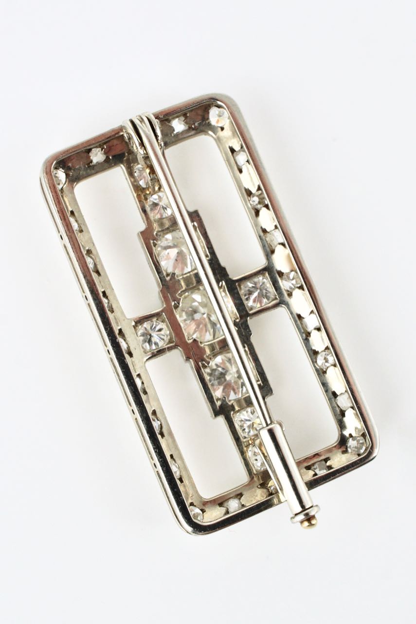 Antique Art Deco Platinum and 18 Karat White Gold Diamond Brooch Pin 1920s