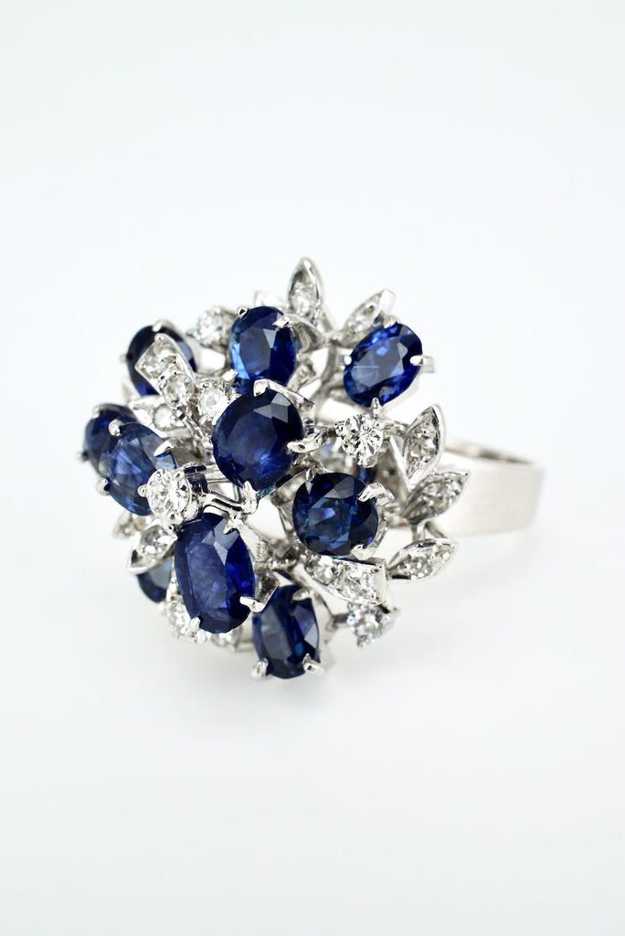 Vintage 18K White Gold Sapphire and Diamond Cluster Ring 1970s