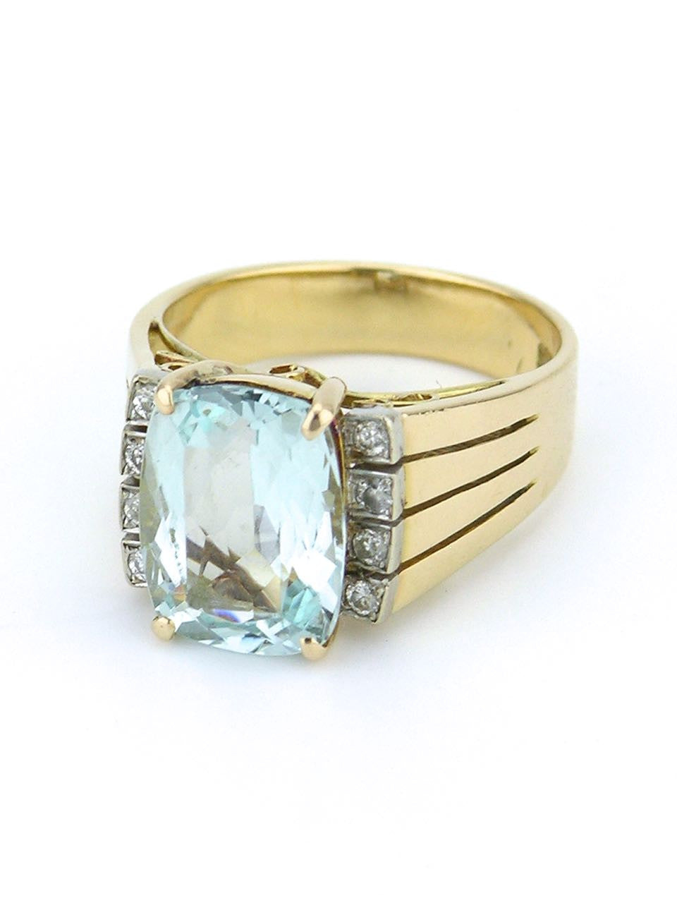 Retro American Aquamarine Diamond and 14k Yellow Gold Ring