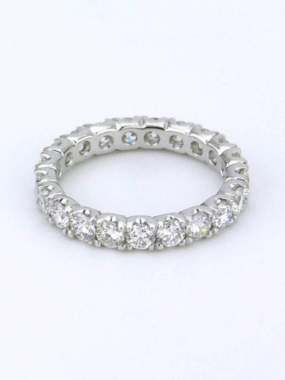 18k white gold diamond eternity band ring