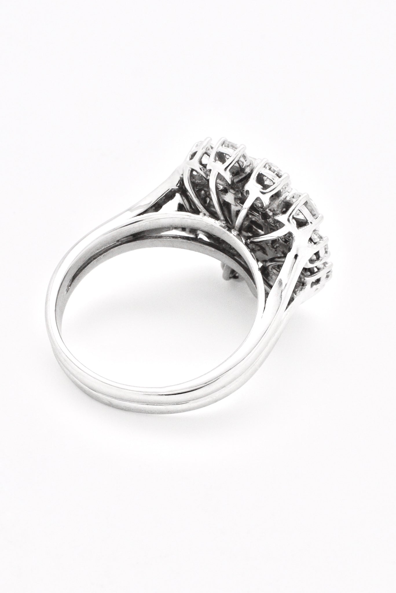 Vintage Diamond Diamond Cluster Ring
