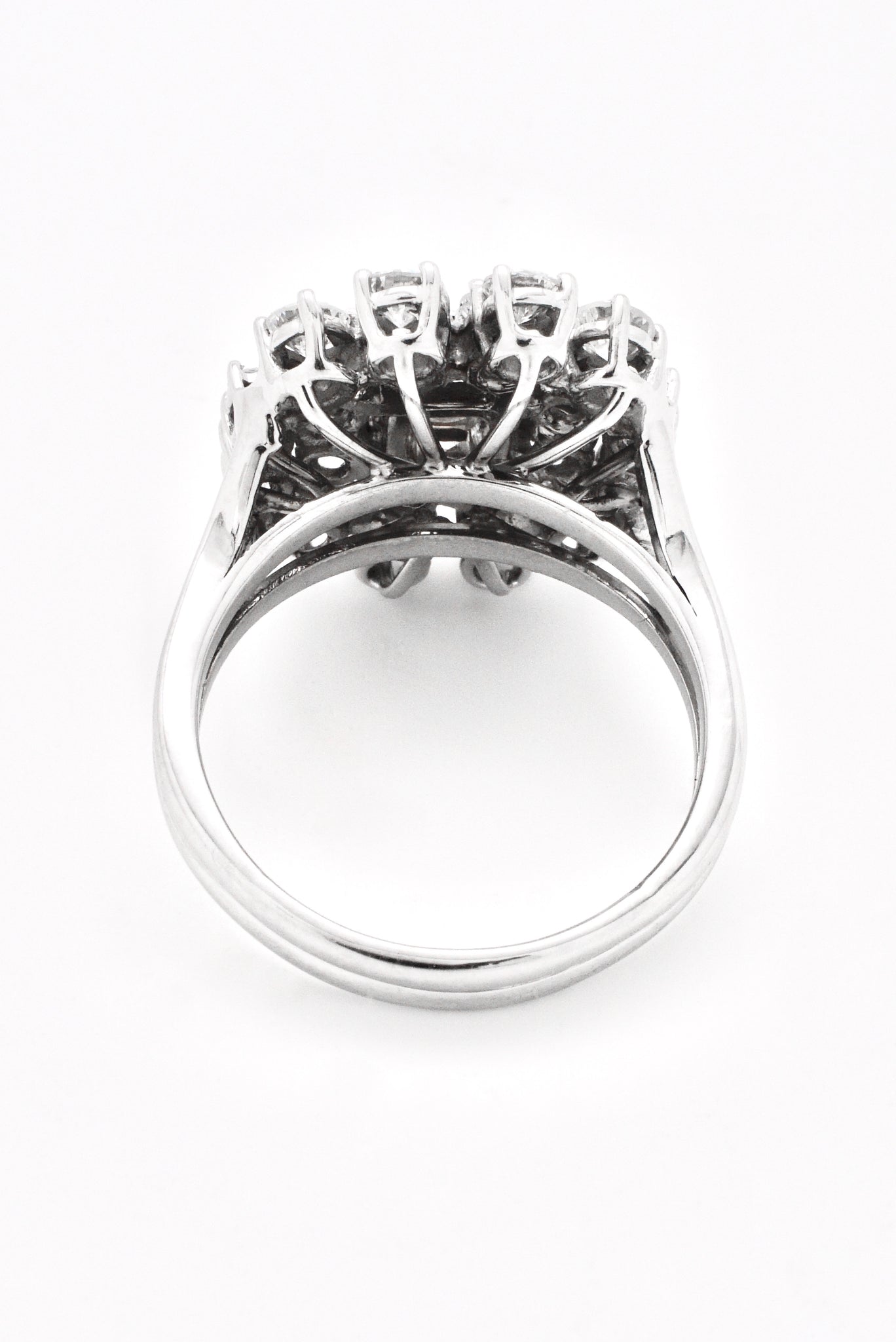Vintage Diamond Diamond Cluster Ring