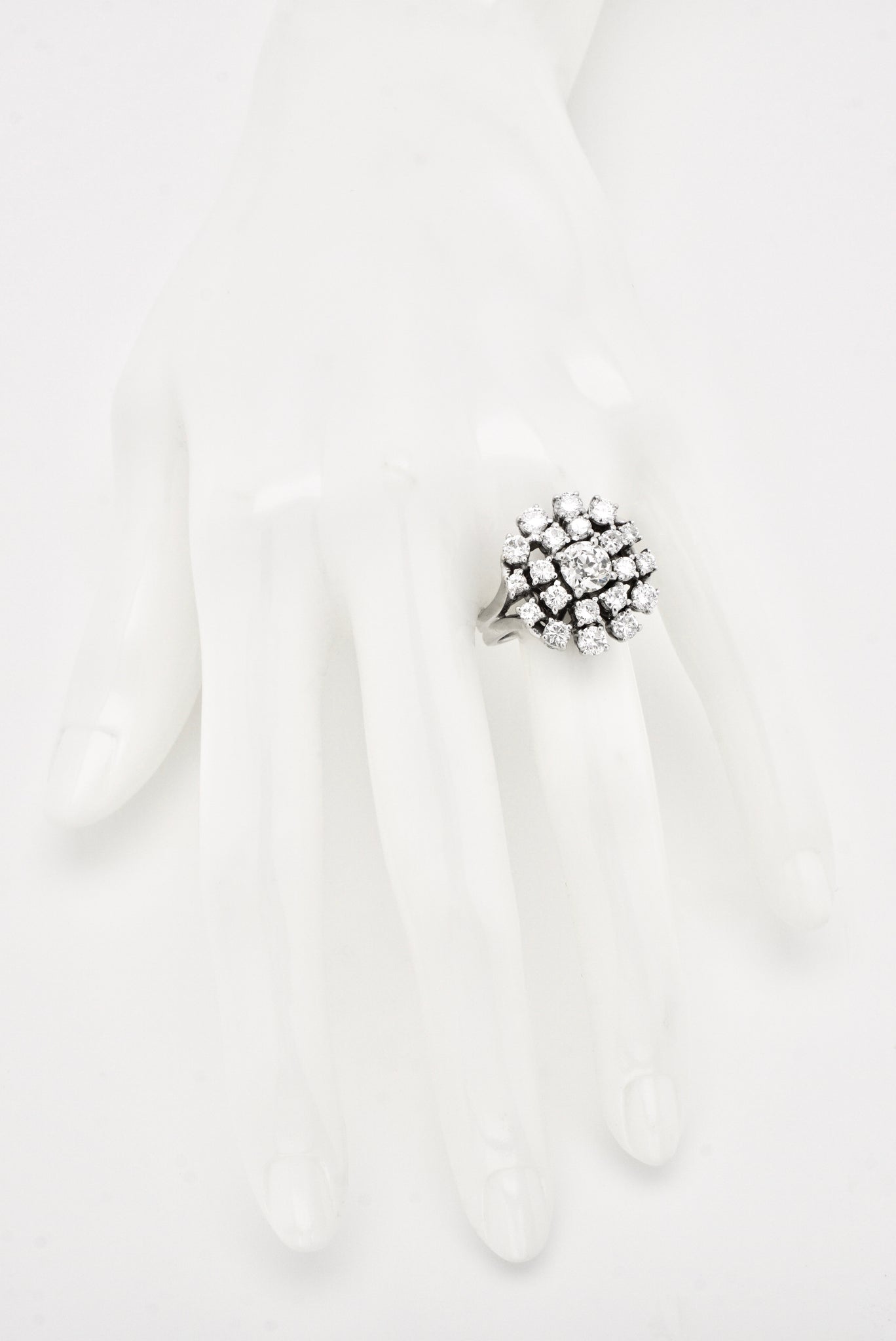 Vintage Diamond Diamond Cluster Ring