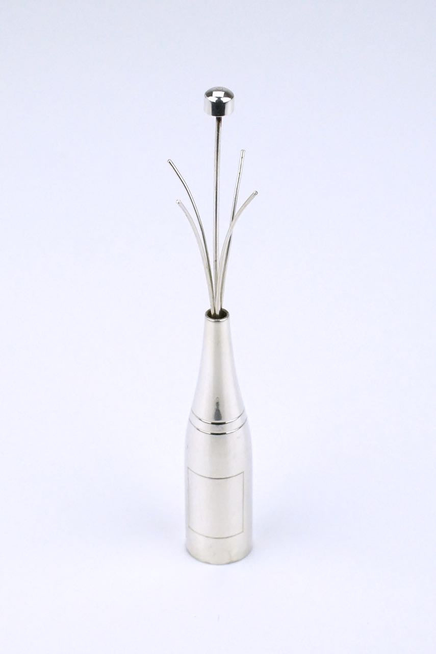 Champagne bottle silver swizzle stick