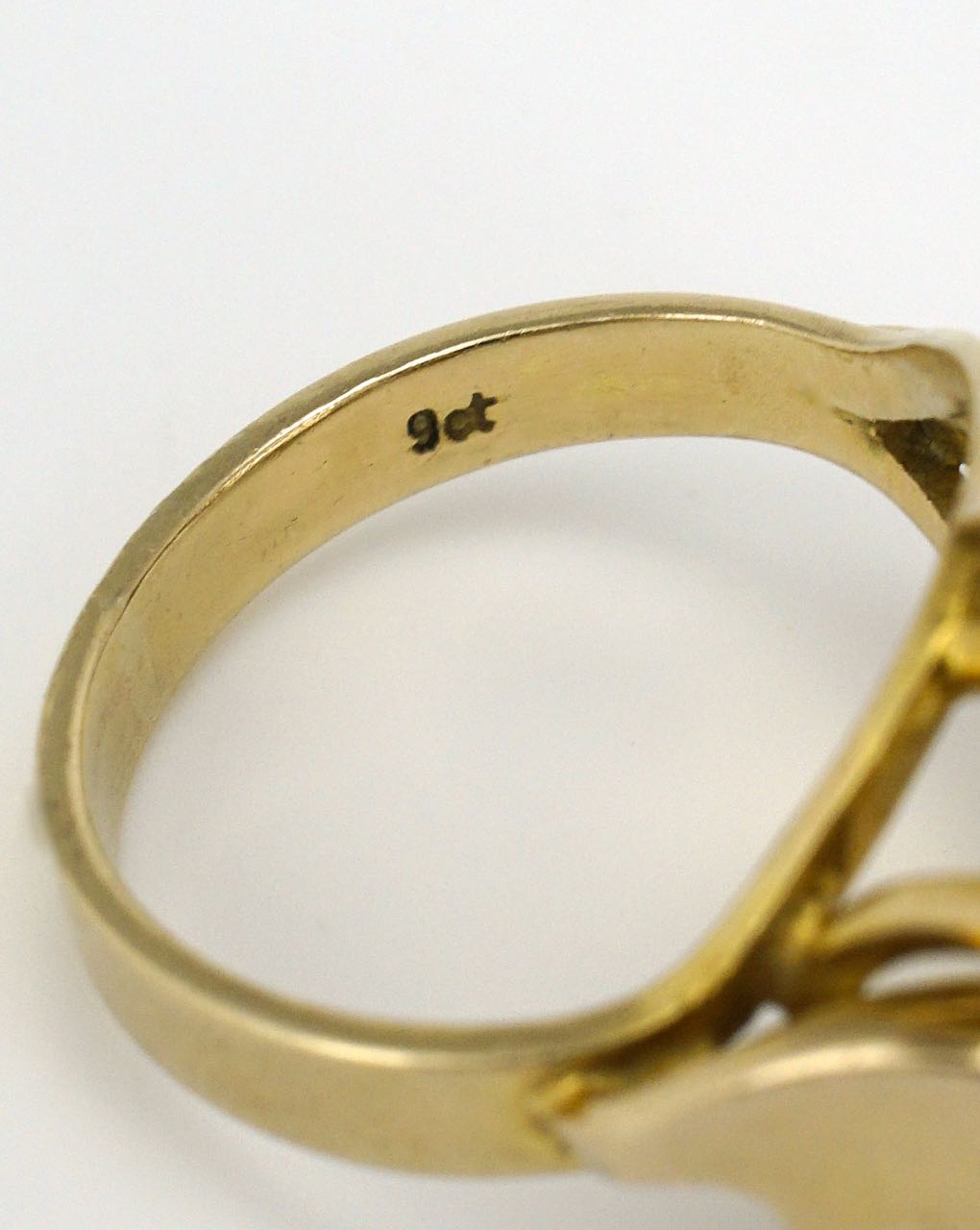 Vintage 9k yellow gold smoky quartz cocktail ring