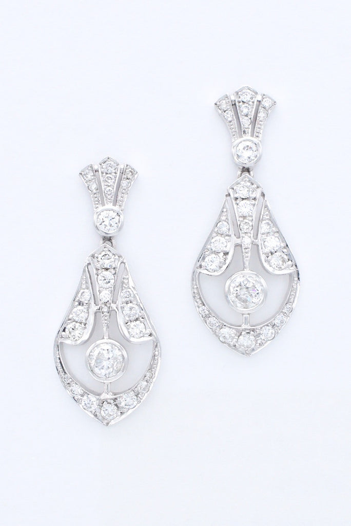 Vintage 18k White Gold Diamond Drop Earrings