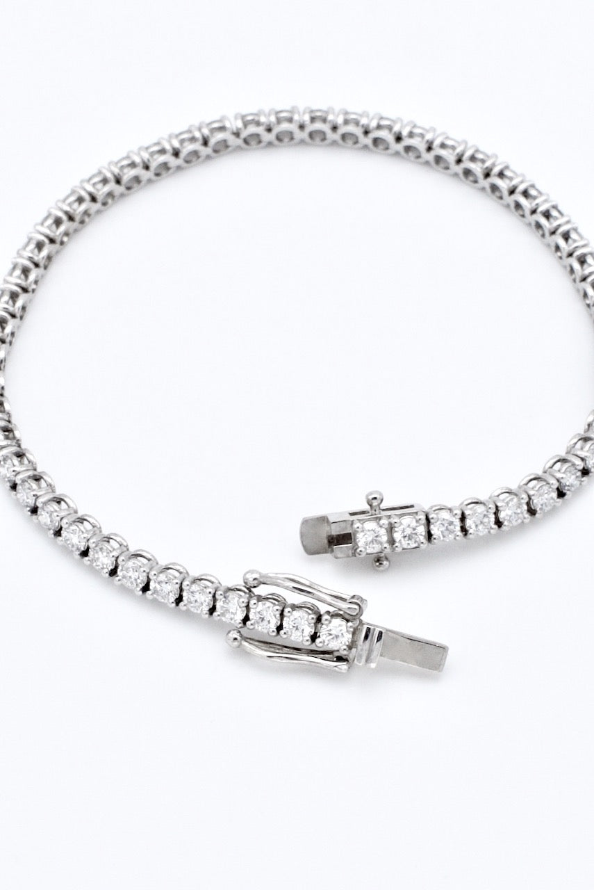 18k White Gold Diamond Line Tennis Bracelet