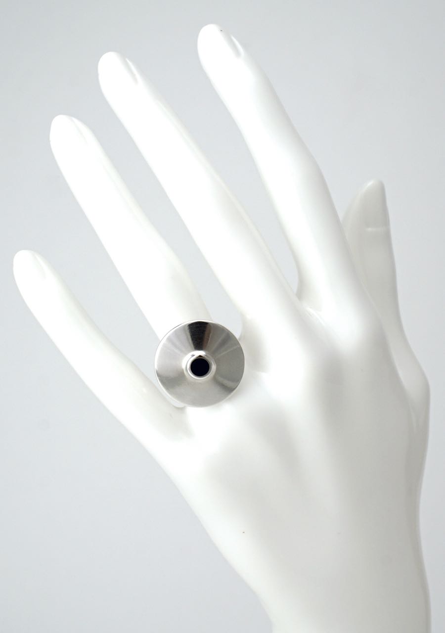 Georg Jensen silver modernist disc ring with enamel dot - design 162