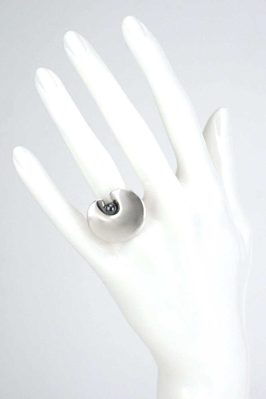 Georg Jensen silver lily pad and hematite bead ring - design 351
