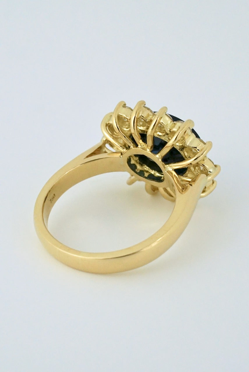 Vintage 18k Yellow Gold Diamond Sapphire Cluster Ring