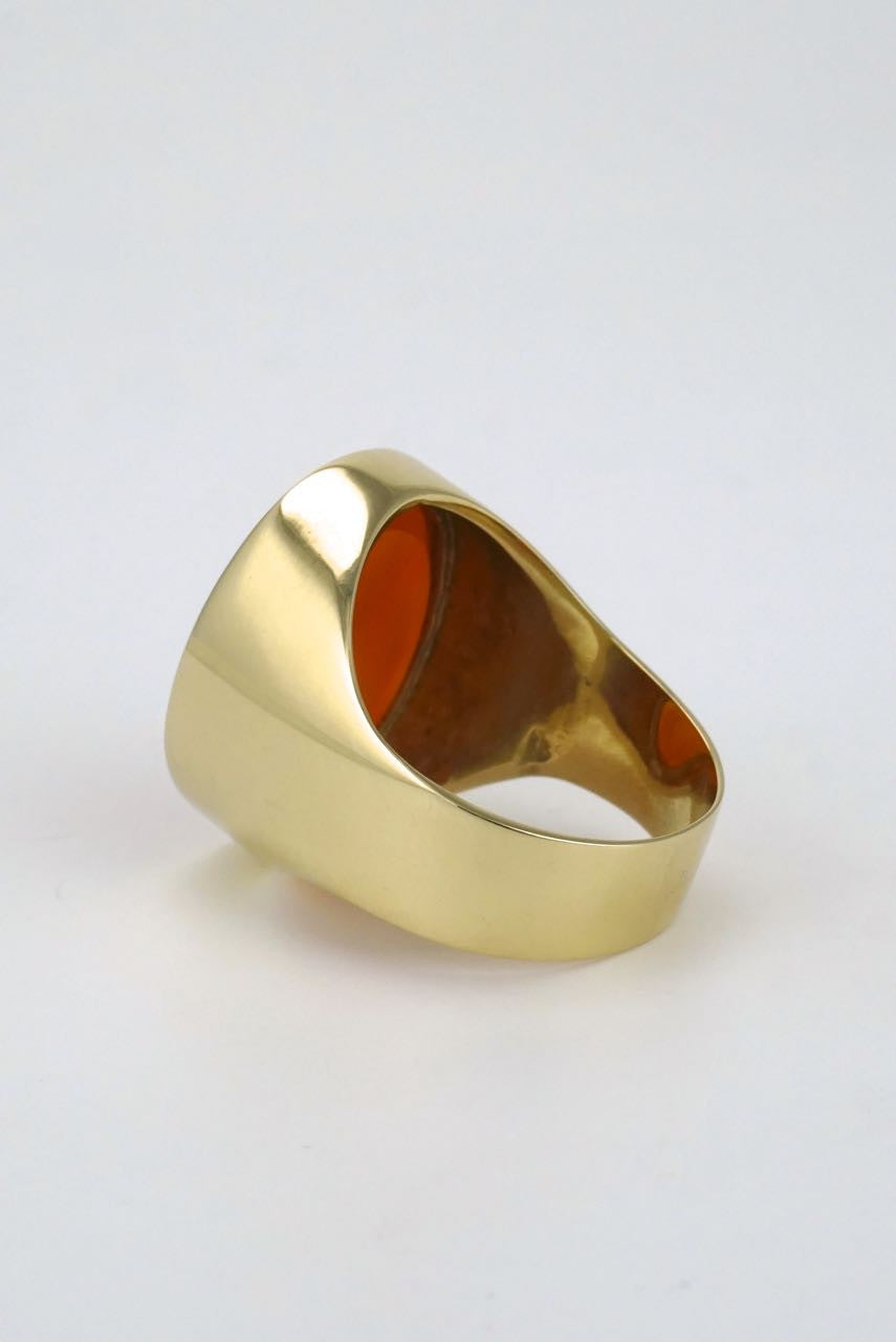 English 9k yellow gold carnelian intaglio seal ring