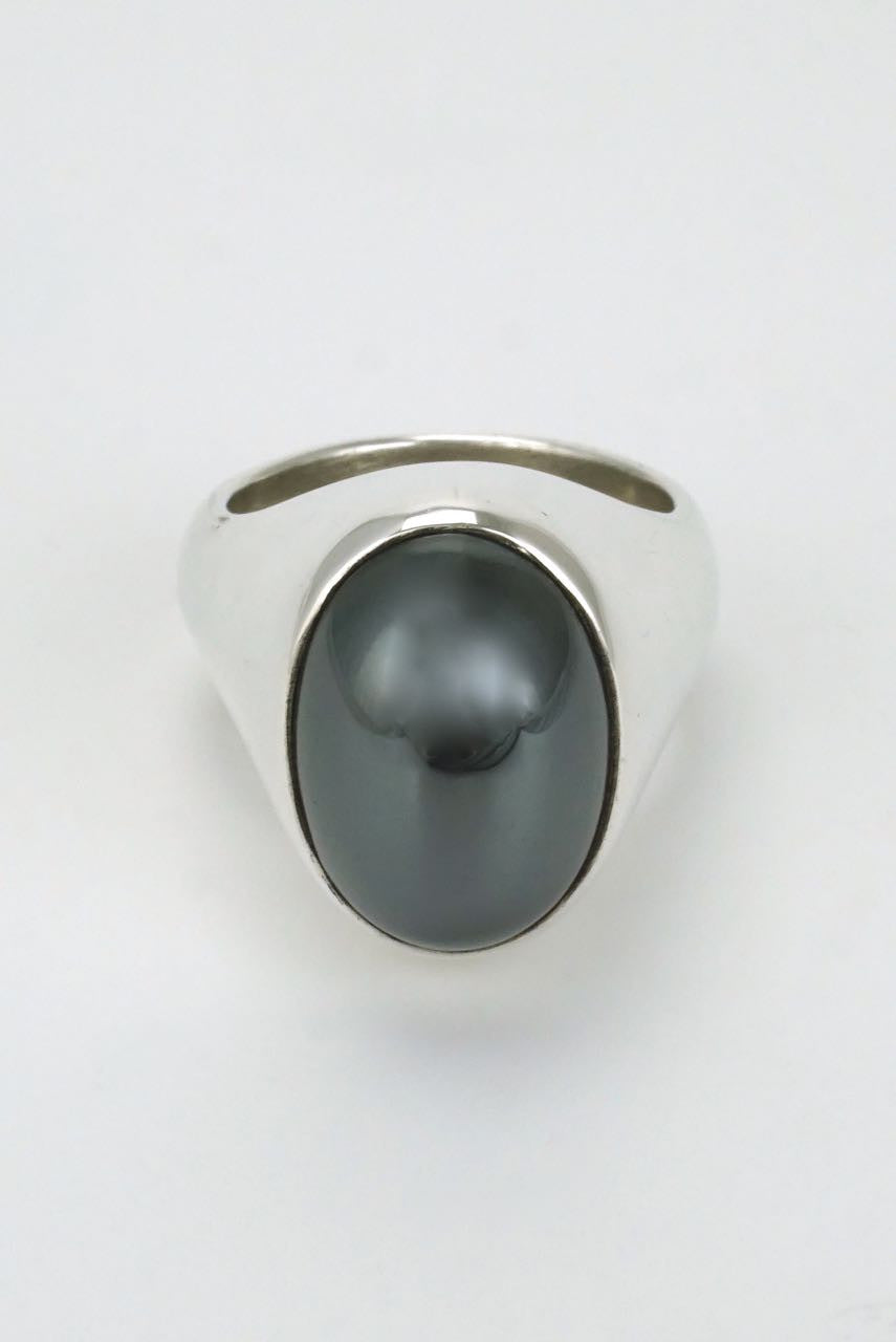 Solid silver high oval hematite ring 1970s