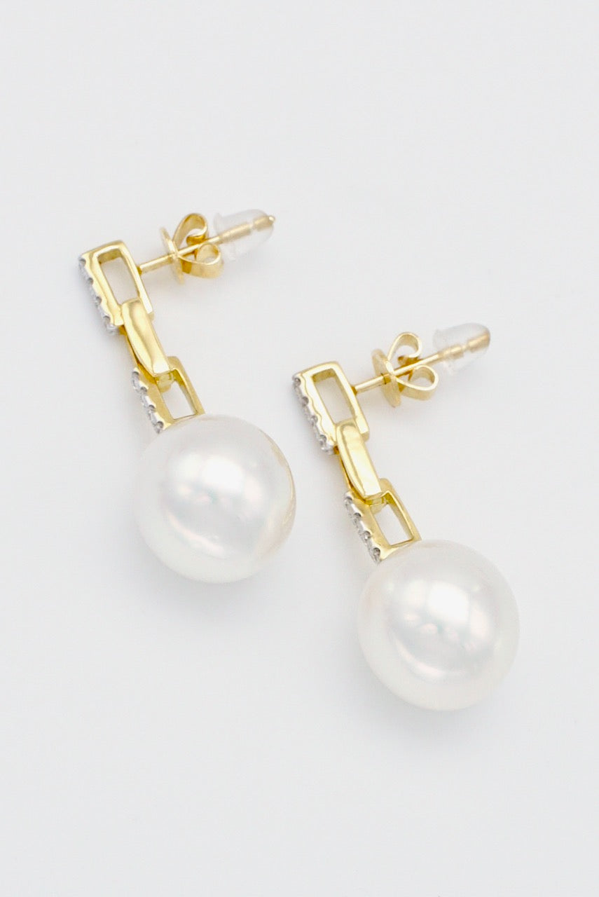 18k Gold South Sea Pearl and Diamond Drop Earrings