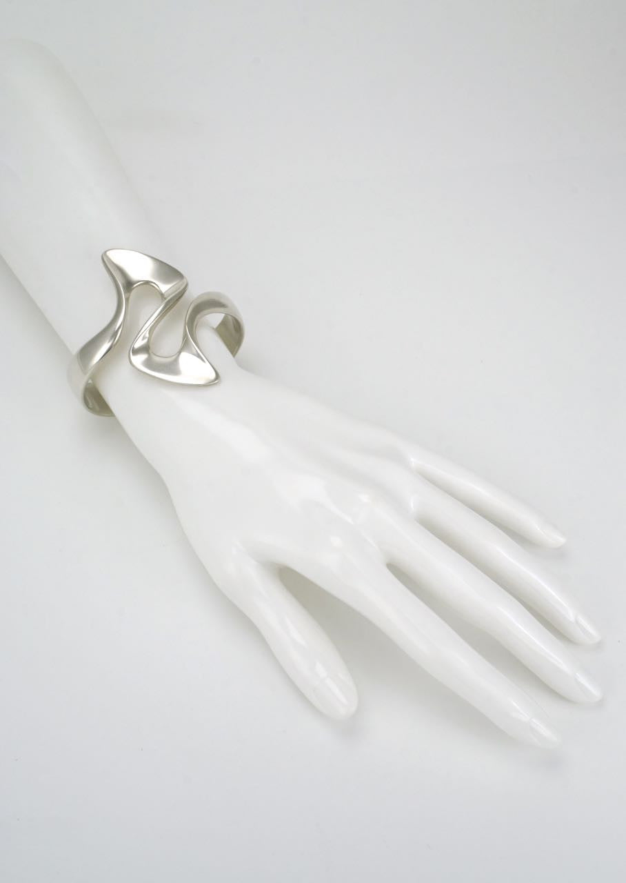 Georg Jensen silver whiplash cuff - design 287 Henning Koppel