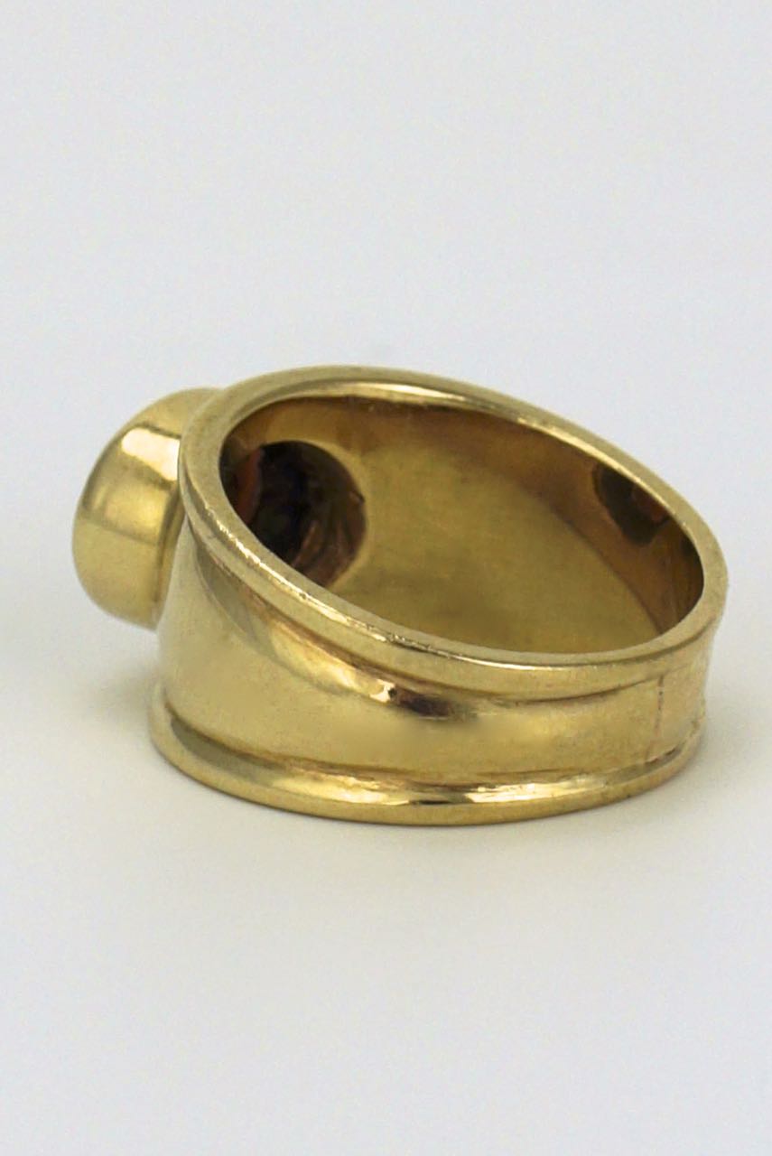 Vintage 9k yellow gold garnet wide band ring