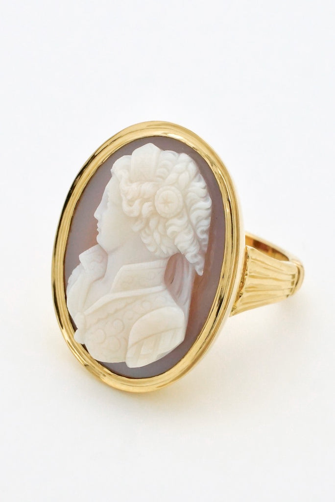 Antique 18k Yellow Gold Hardstone Agate Cameo Ring
