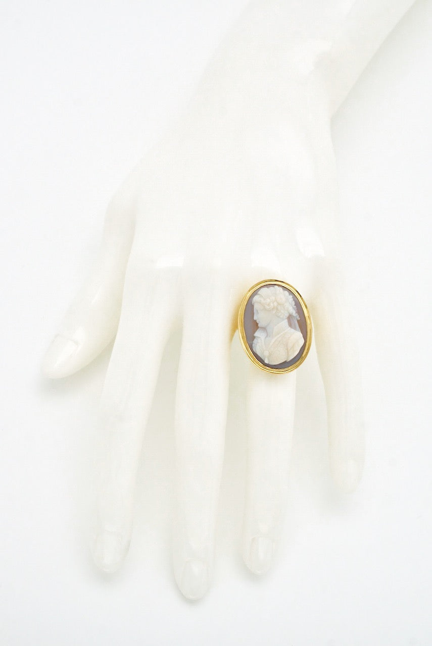 Antique 18k Yellow Gold Hardstone Agate Cameo Ring