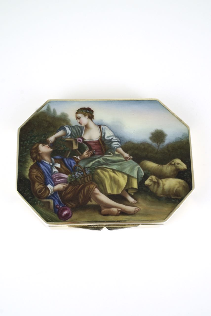 Swiss silver fine enamel courting couple case box 1930s