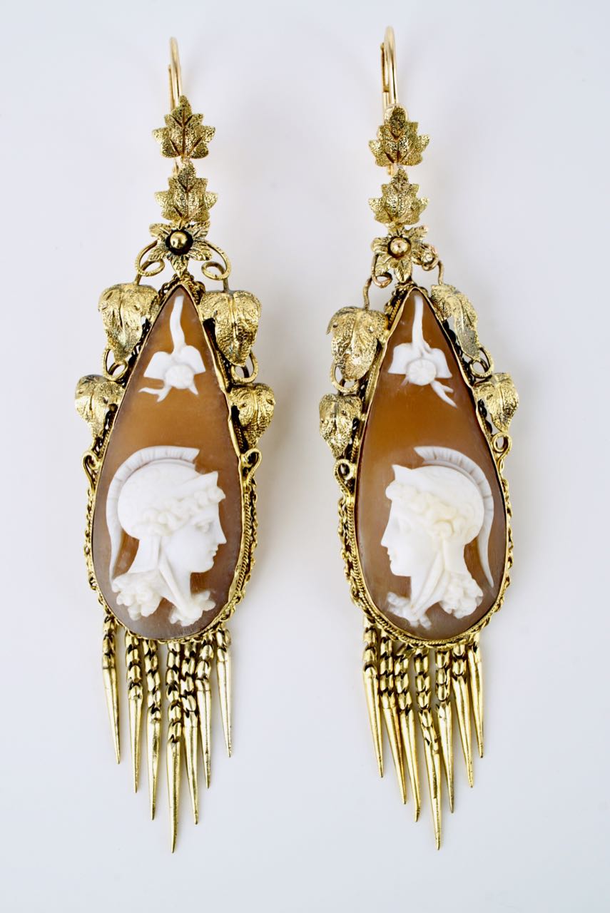 Antique Victorian 18k Yellow Gold Shell Cameo Drop Earrings