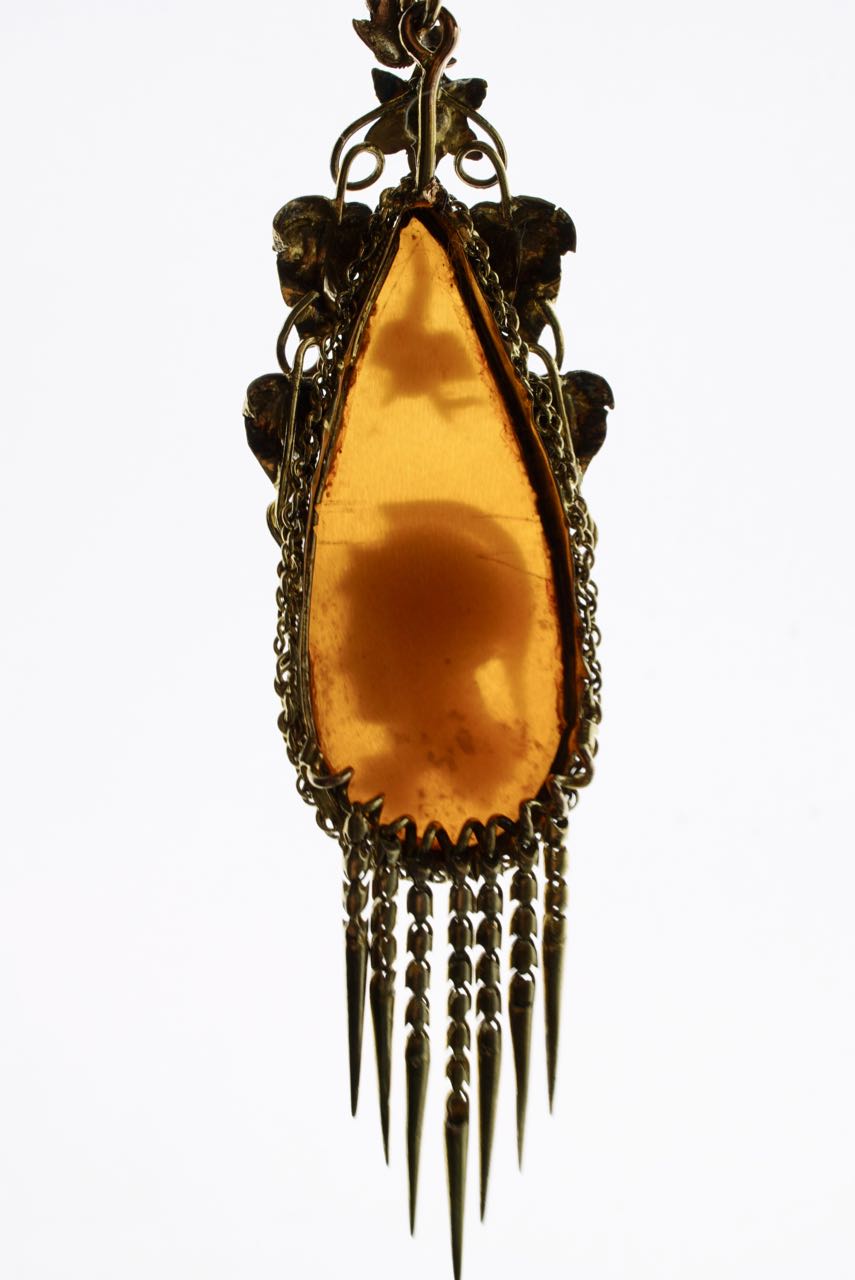 Antique Victorian 18k Yellow Gold Shell Cameo Drop Earrings