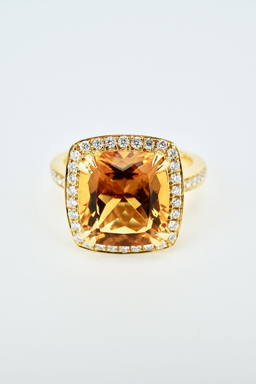 Vintage 18K Yellow Gold Square Citrine Diamond Ring