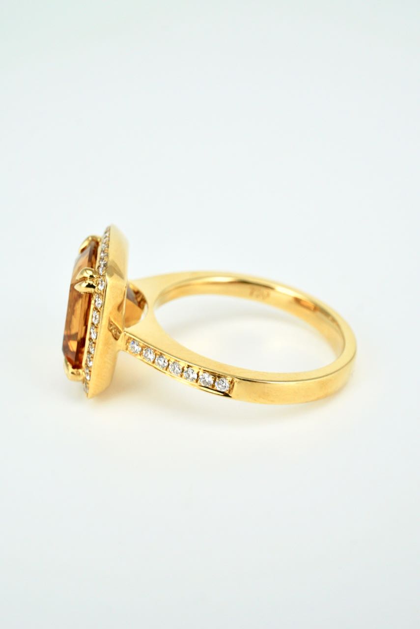 Vintage 18K Yellow Gold Square Citrine Diamond Ring