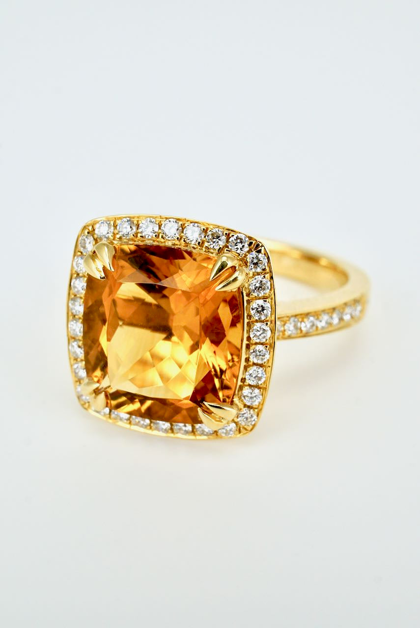 Vintage 18K Yellow Gold Square Citrine Diamond Ring