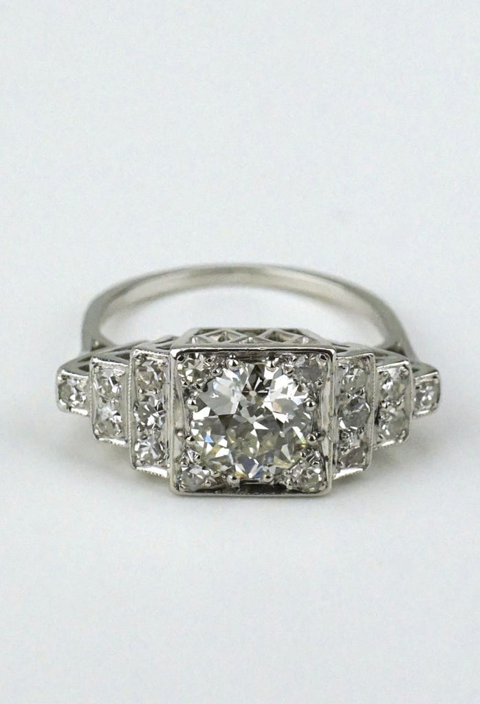 Art Deco diamond platinum ring