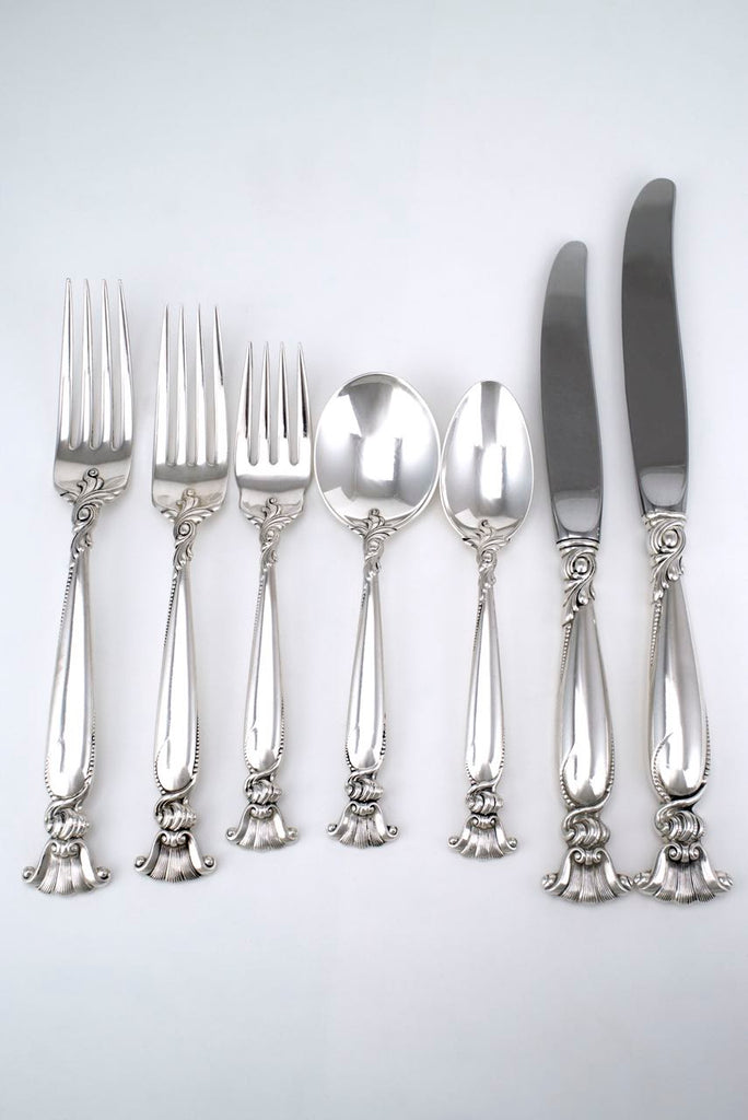 Vintage Wallace 12 place sterling silver cutlery service and canteen Romance of the Sea