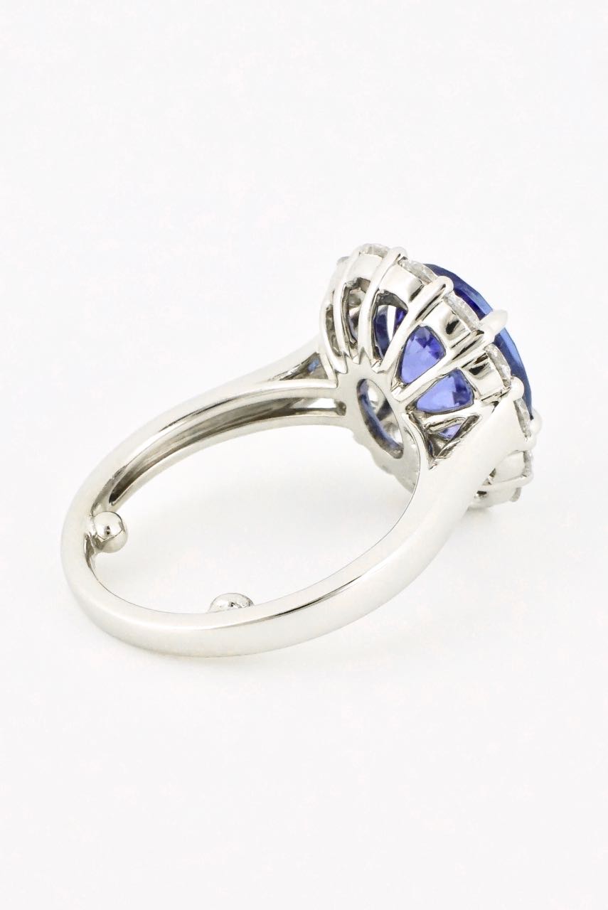 Vintage 18k White Gold Tanzanite and Diamond Ring