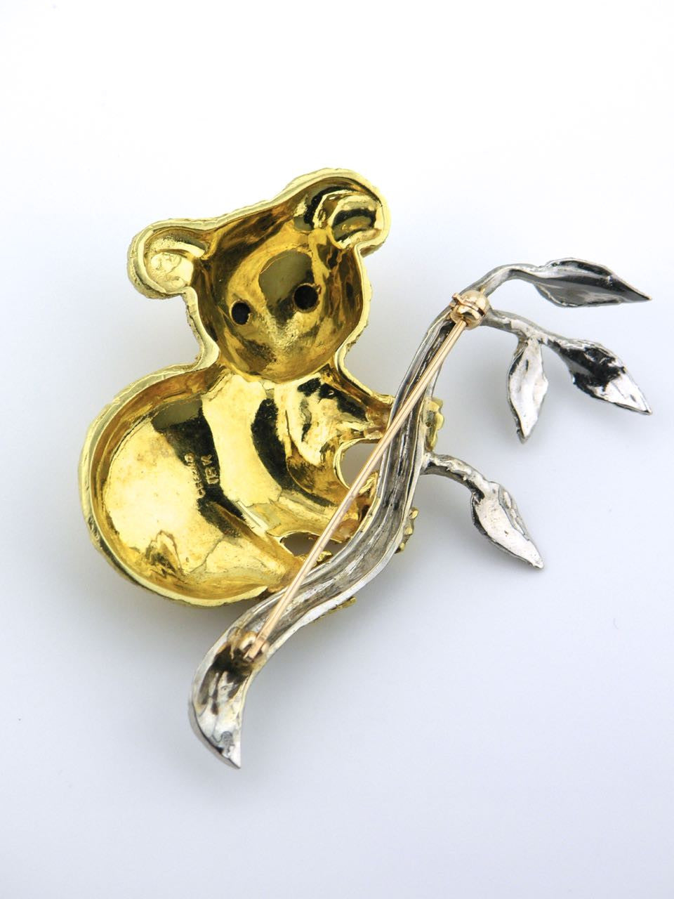 Italian 18k yellow and white gold Koala pin