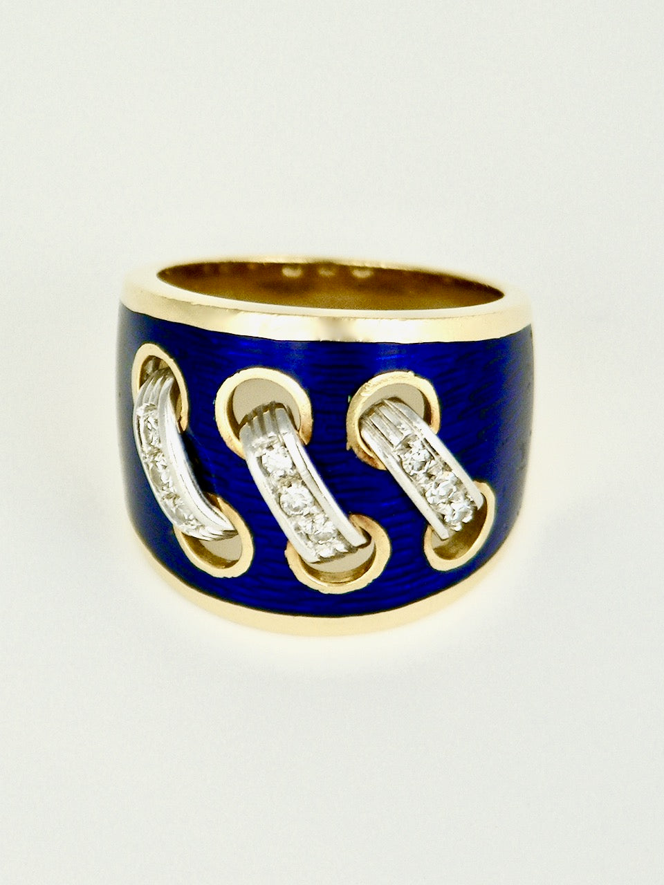 Vintage Italian 18k Yellow Gold Diamond and Blue Enamel Ring 1960s