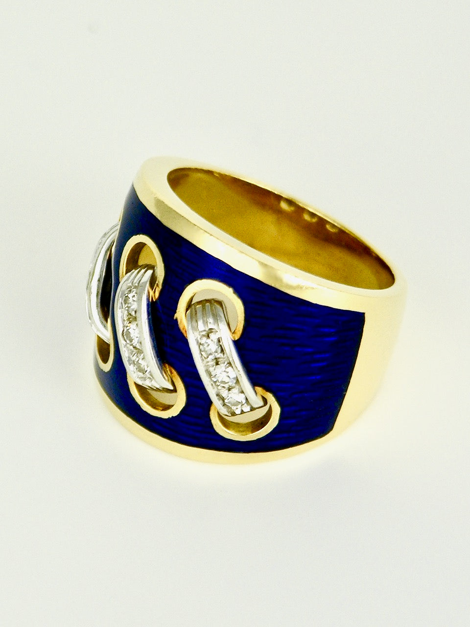 Vintage Italian 18k Yellow Gold Diamond and Blue Enamel Ring 1960s