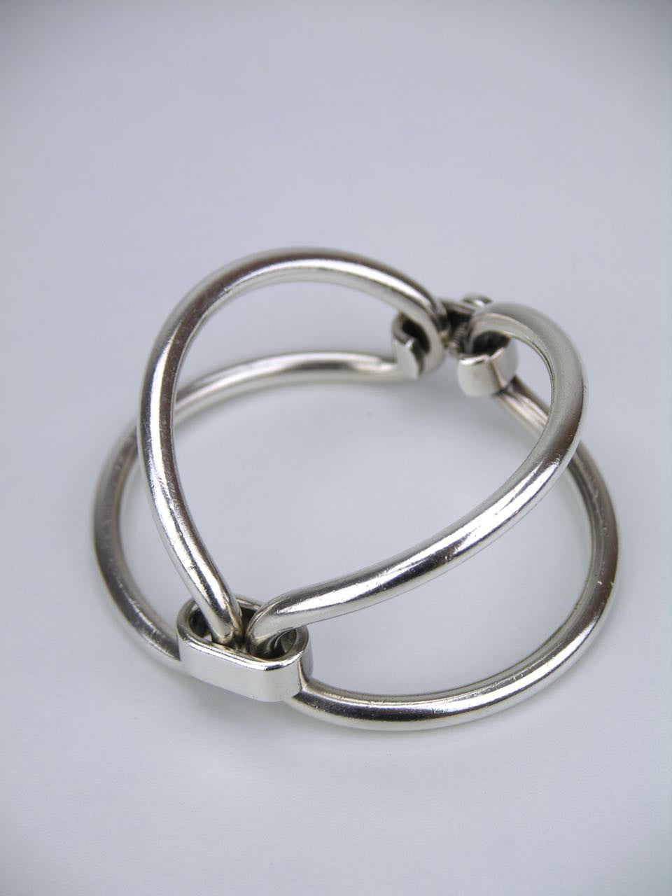 Vintage Gucci 1960's double loop bracelet