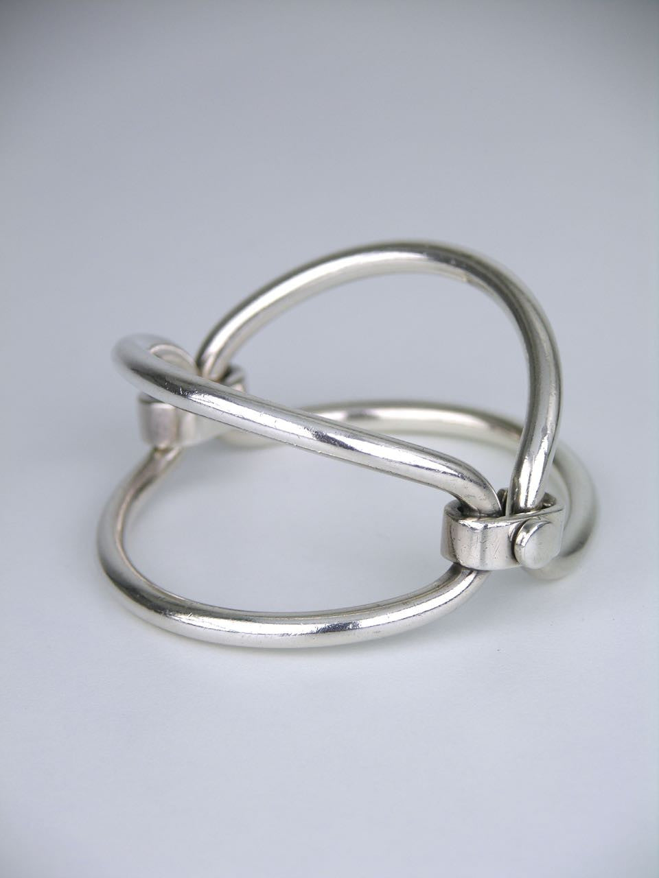 Vintage Gucci 1960's double loop bracelet