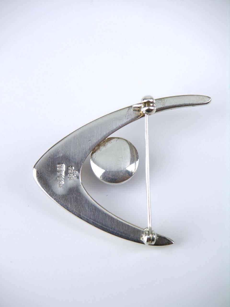 Arne Johansen silver and amethyst wishbone brooch