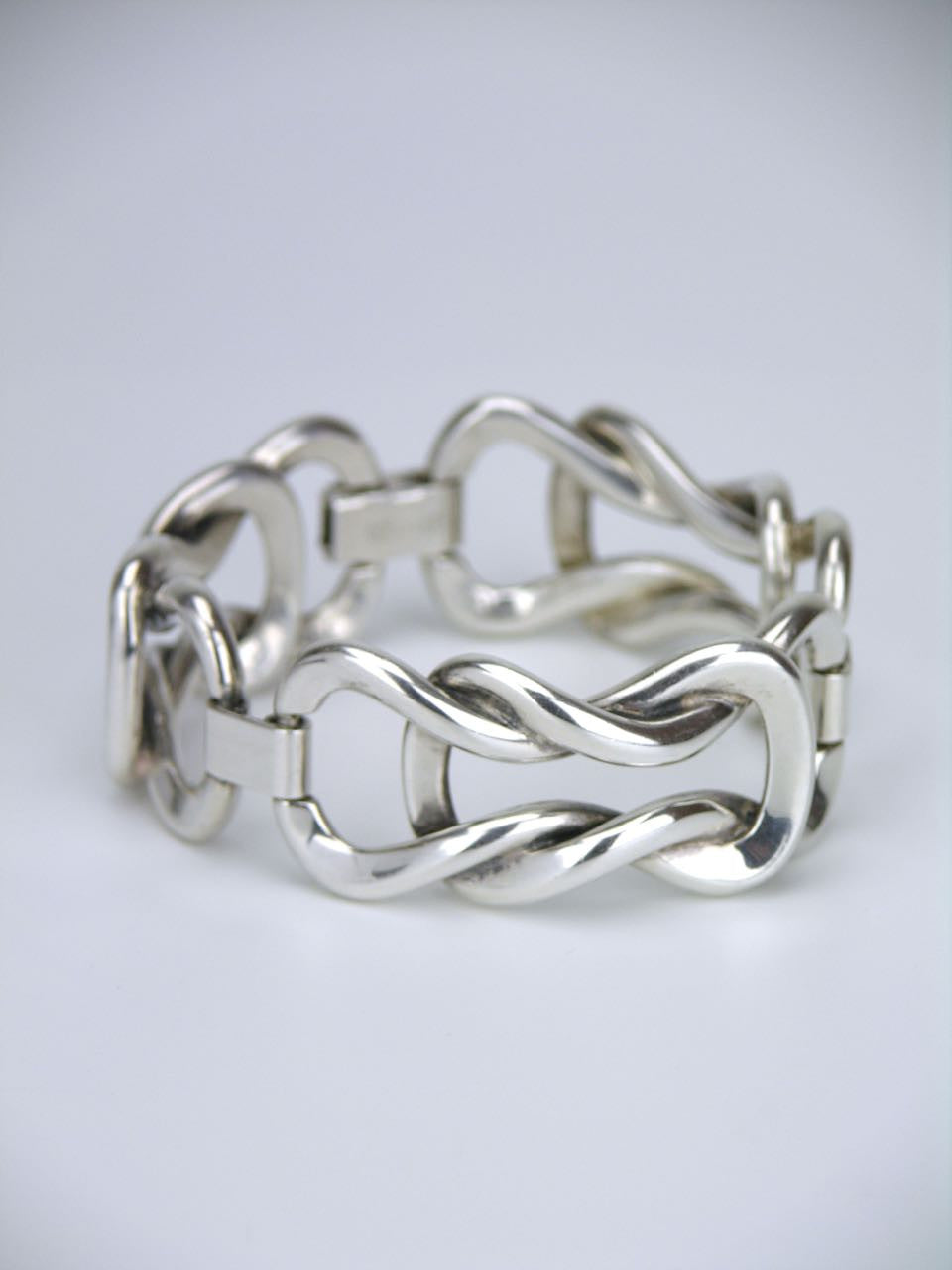 Wilhelm Binder silver knot bracelet