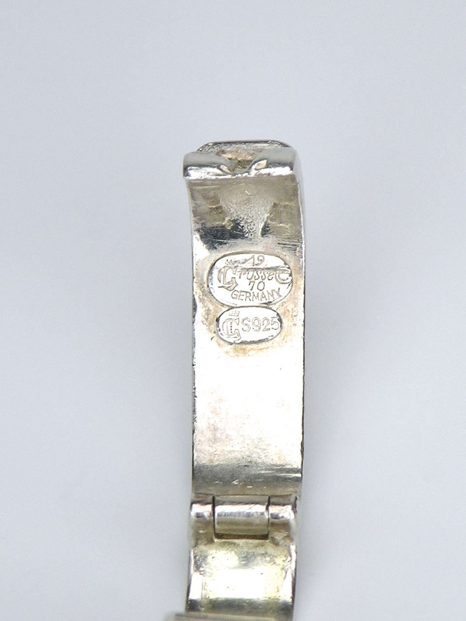 Henkel and Grosse silver double stirrup link bracelet