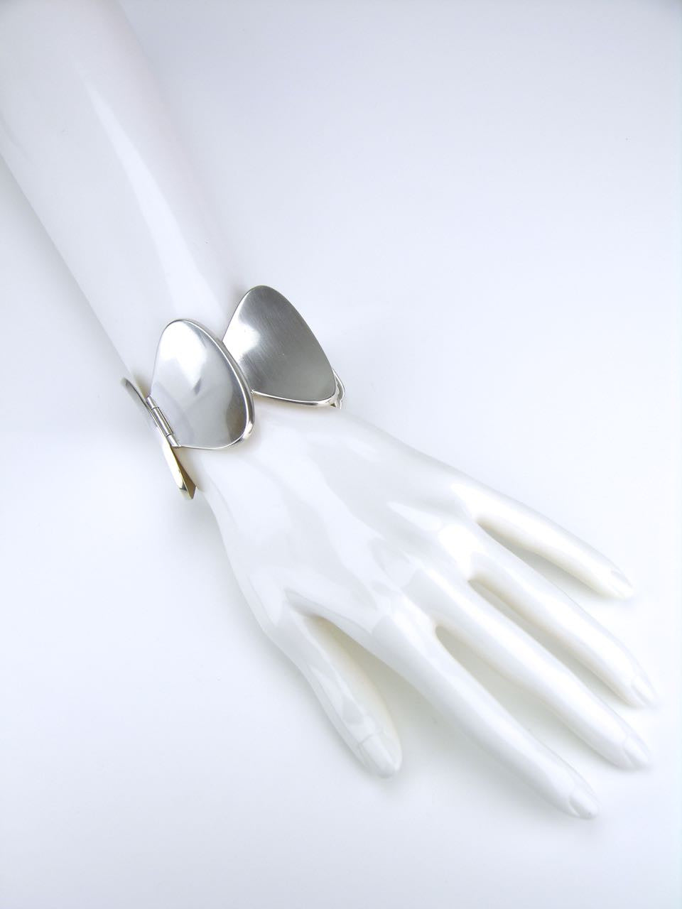 Bent Knudsen silver petal bracelet - design 32