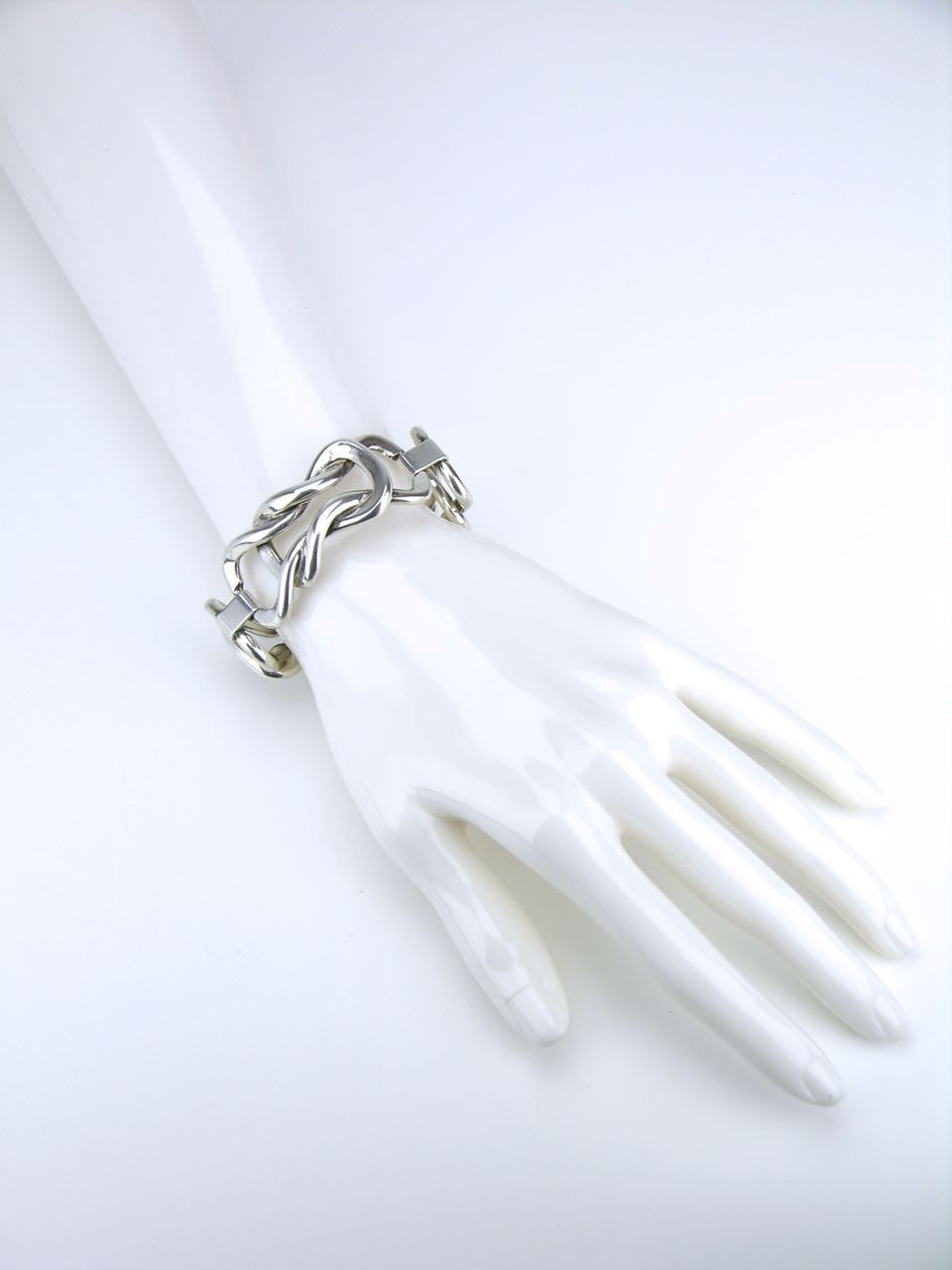 Wilhelm Binder silver knot bracelet